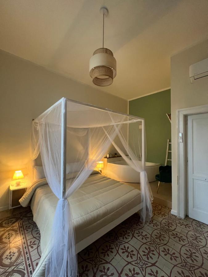 Borgo Marinaro Suite Salerno Exterior photo